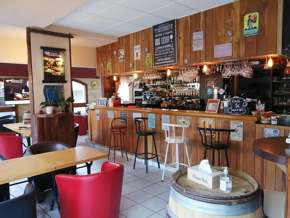 Le Grand Chatelard Hotel Bar Restaurant Sainte-Marie-de-Cuines Kültér fotó